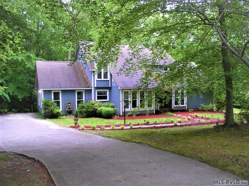 Property Photo:  517 Pinecone Lane  NC 227537 