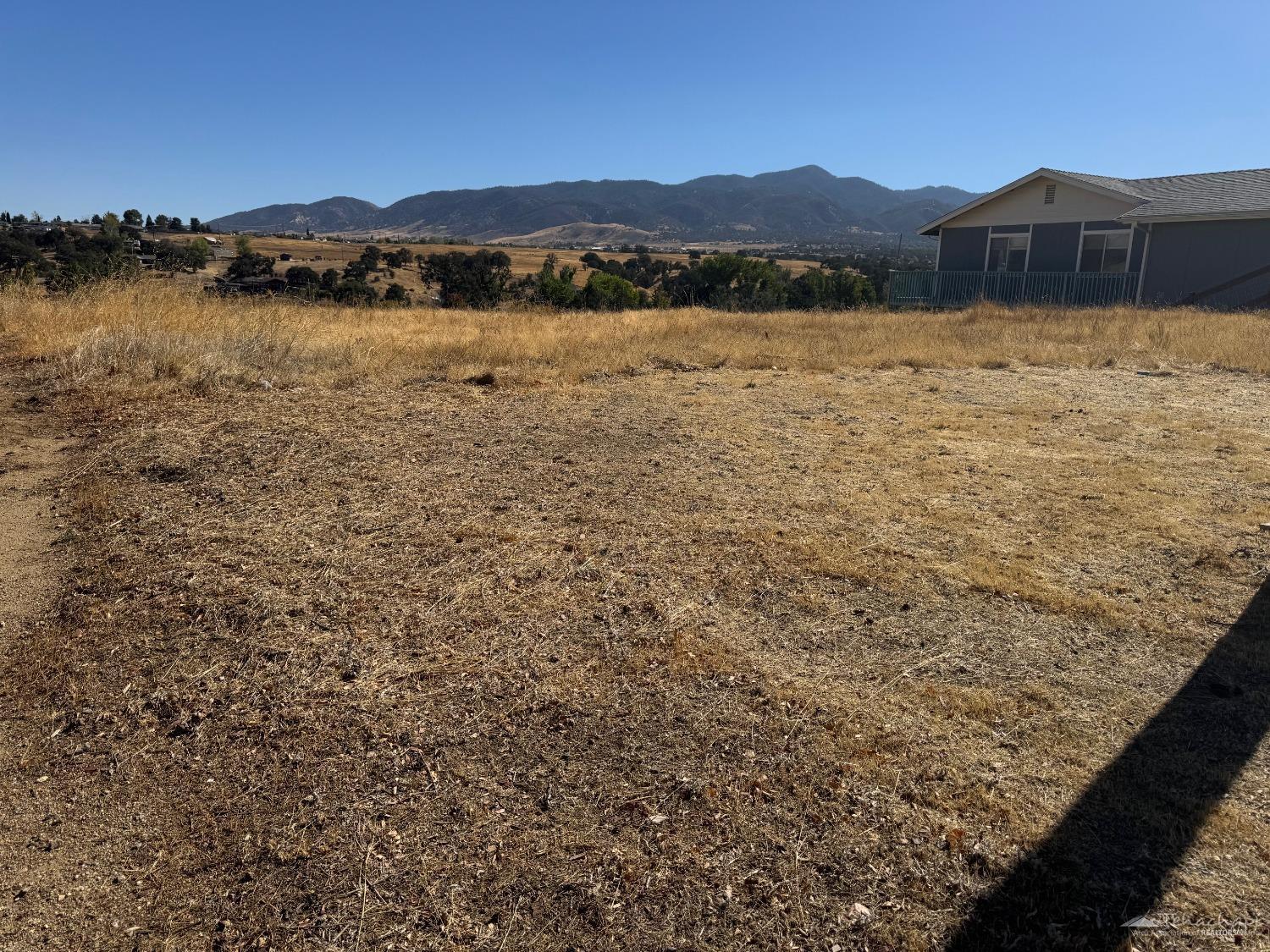 22216 McCarthy Drive  Tehachapi CA 93561 photo