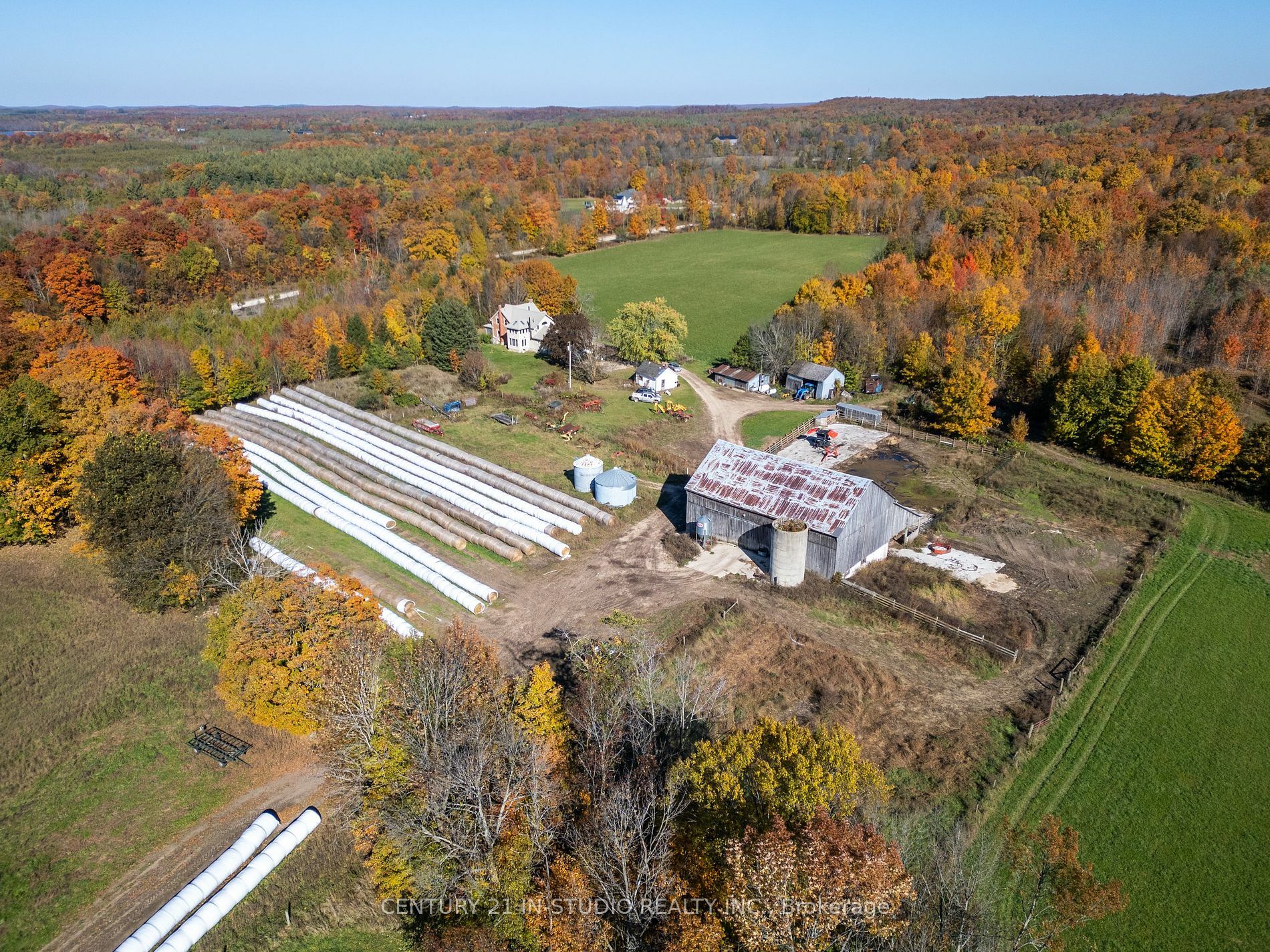 Property Photo:  602446 Sideroad 8  ON N0H 2V0 