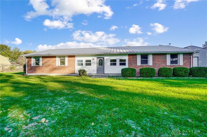 9595 N Montgomery County Line Road  Englewood OH 45322 photo