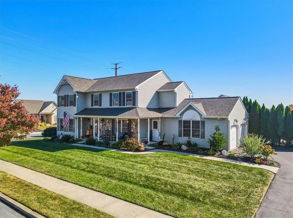 Property Photo: 5671 Covenant Court PA 18106