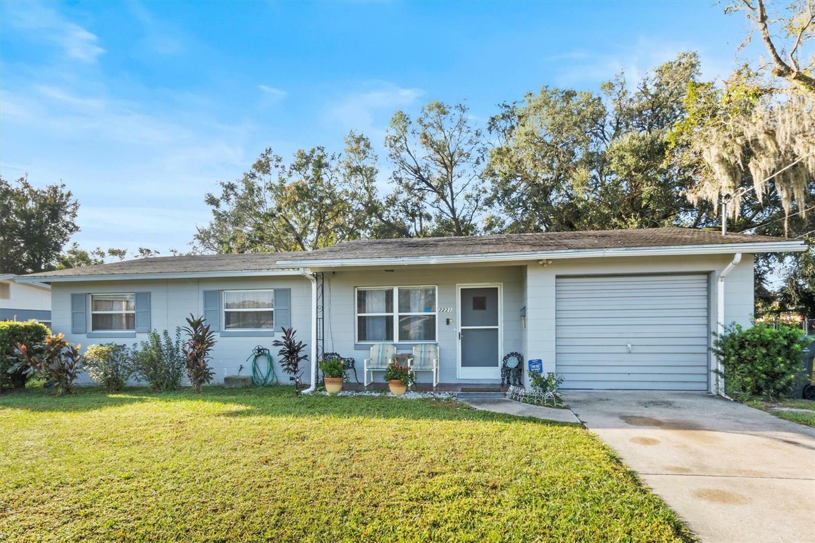 Property Photo:  2221 W Pilaklakaha Avenue  FL 33823 