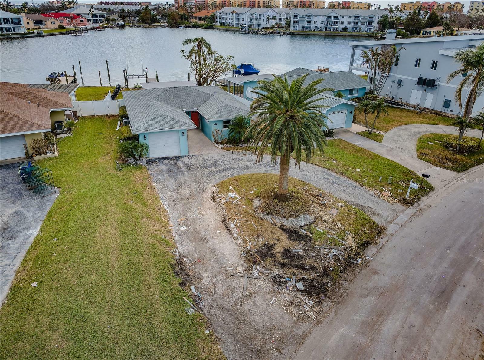 Property Photo:  215 Bath Club Boulevard N  FL 33708 