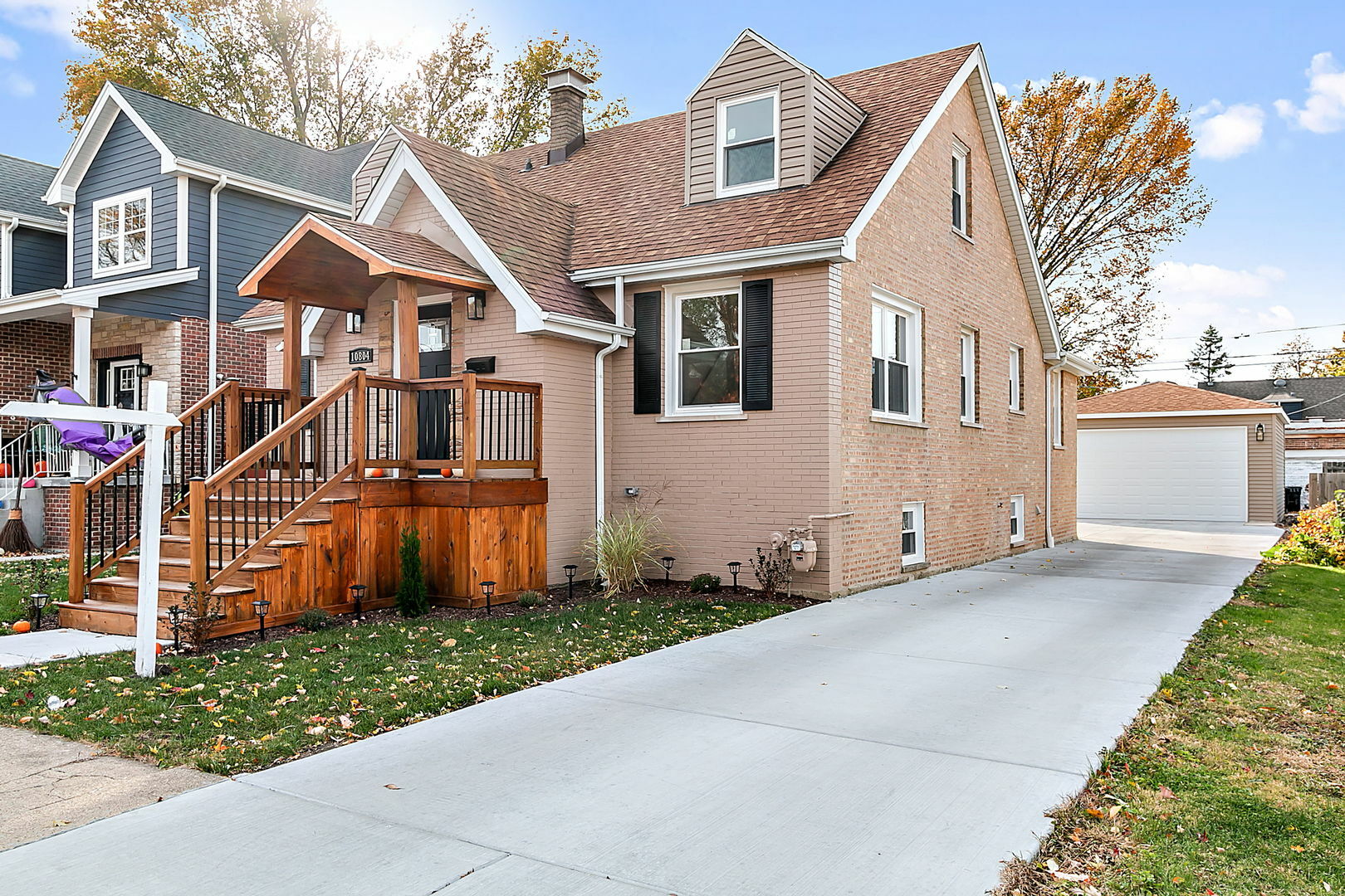 Property Photo:  10804 S Albany Avenue  IL 60655 