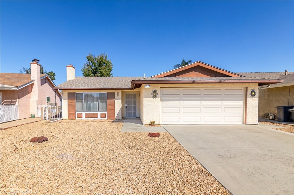 Property Photo:  2221 El Rancho Circle  CA 92545 