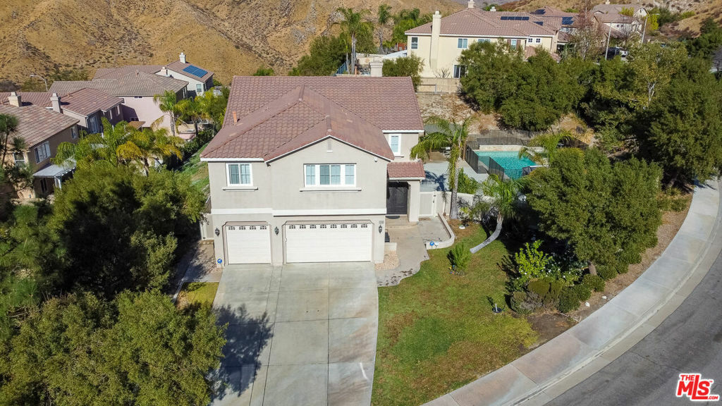 Property Photo:  17195 Summit Hills Drive  CA 91387 