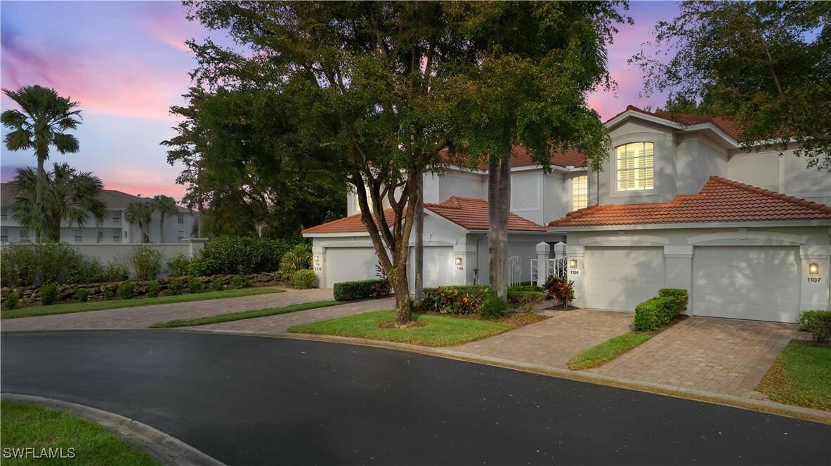 Property Photo:  2210 Arielle Drive 1108  FL 34109 