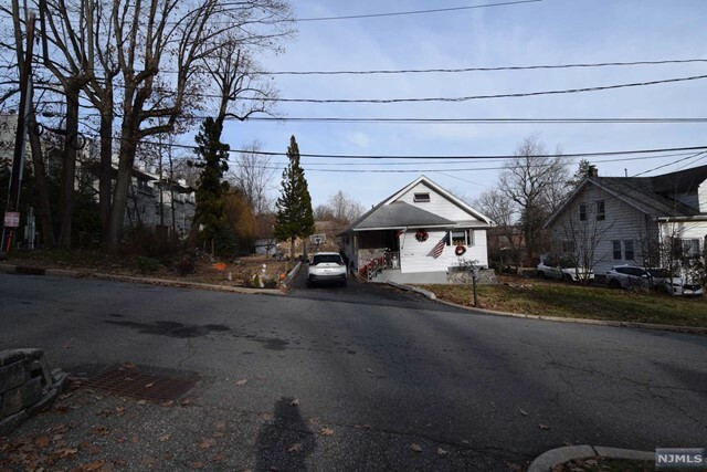 Property Photo:  28 Adams Terrace  NJ 07013 