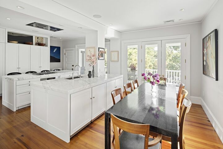 Property Photo: 33 Lexington Ave 5 MA 02138