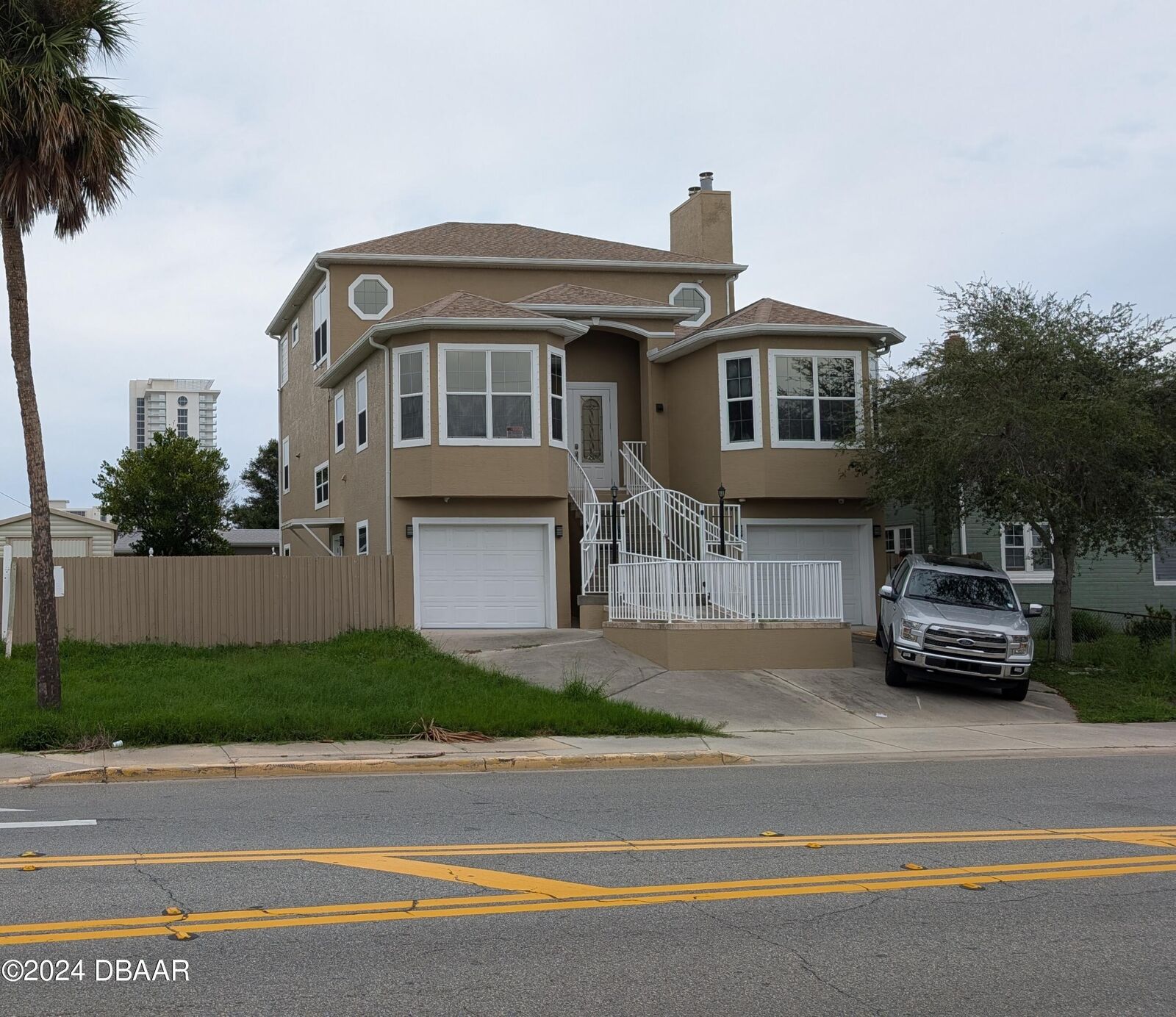 Property Photo:  442 N Peninsula Drive  FL 32118 