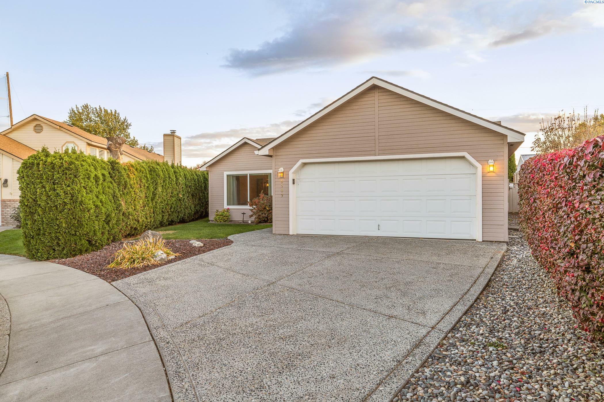 Property Photo:  6505 W Kennewick Ct  WA 99336 