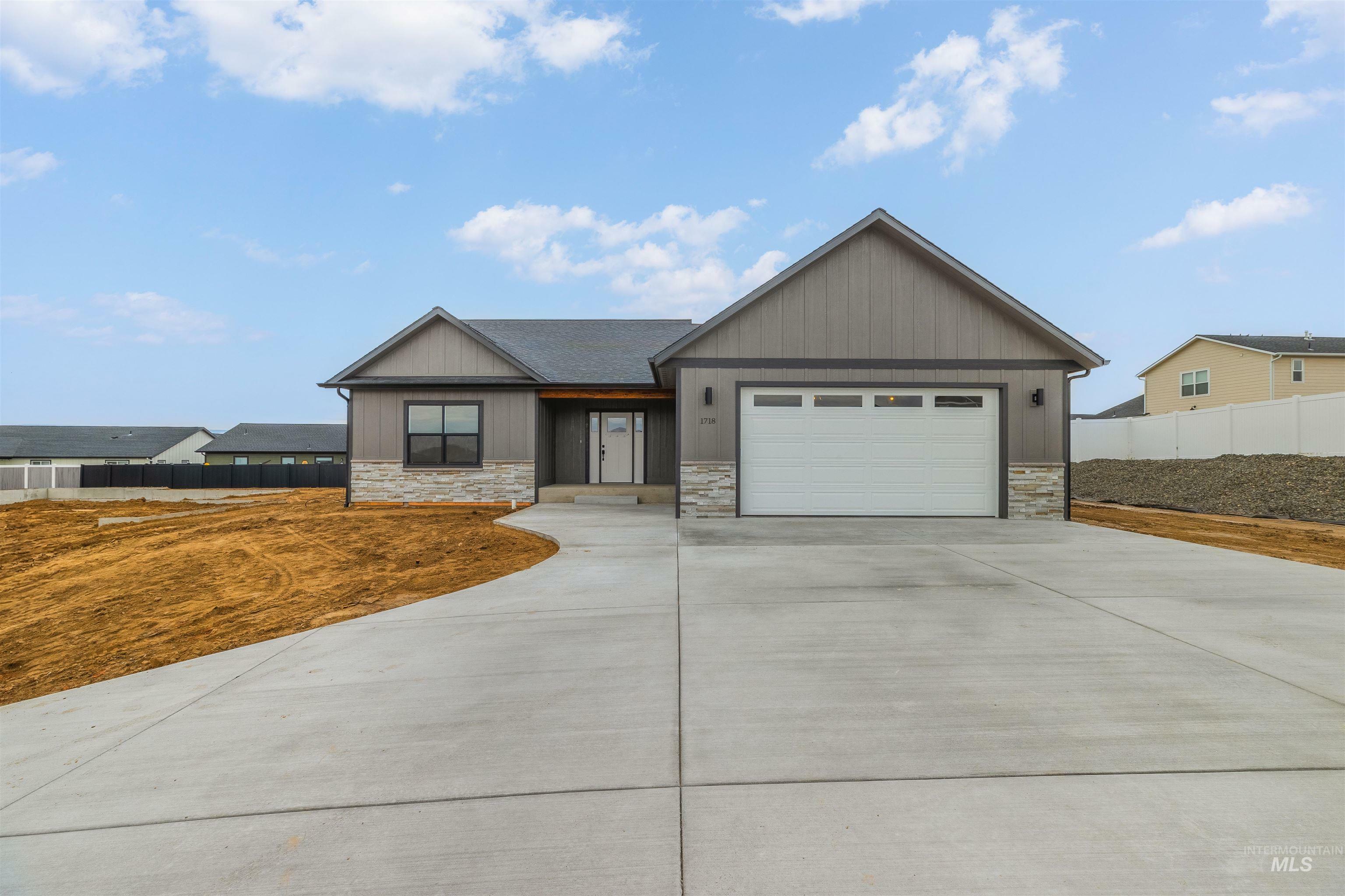 Property Photo:  1718 Pathway Court  ID 83501 