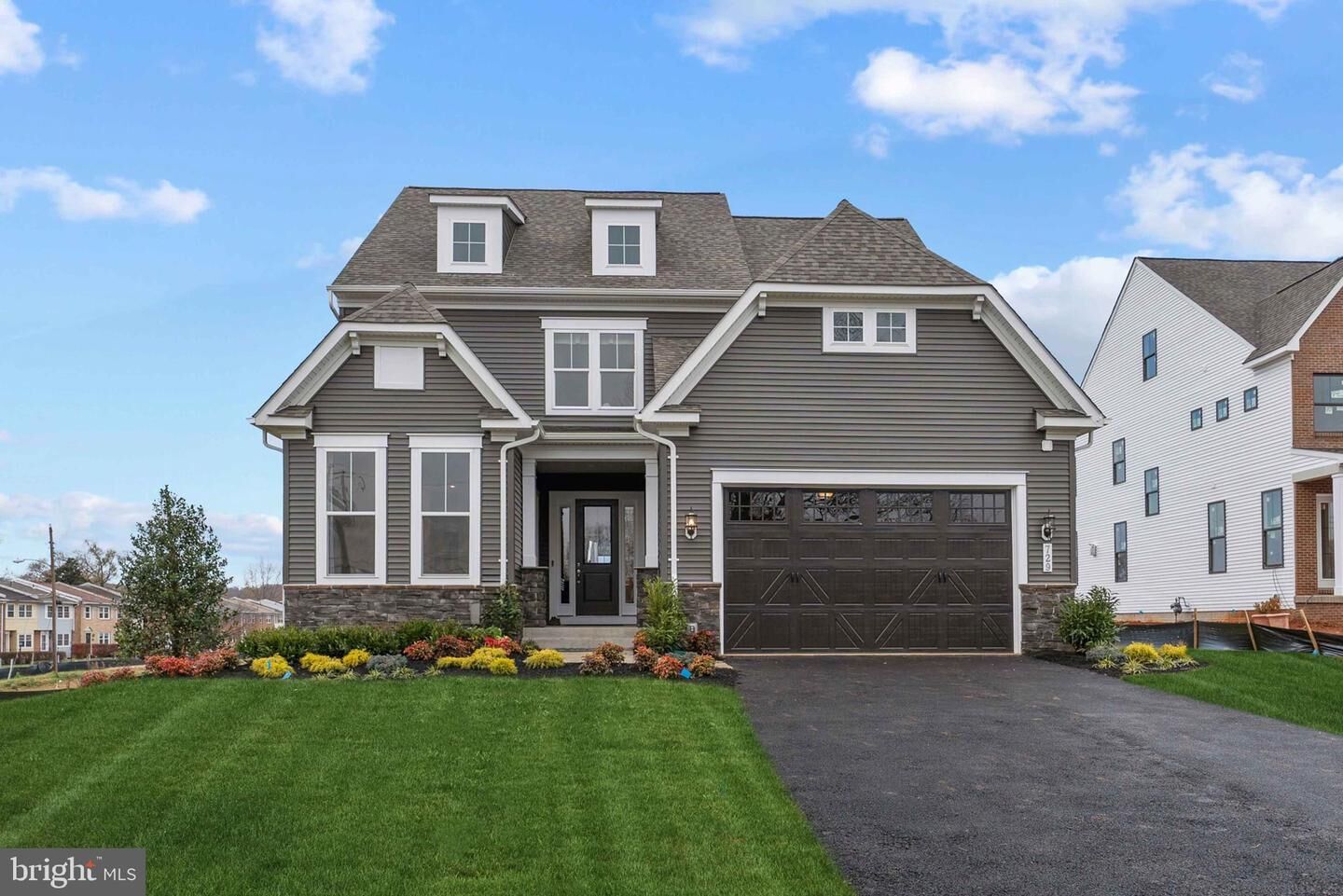 Property Photo: 717 Icelandic Place SW VA 20175