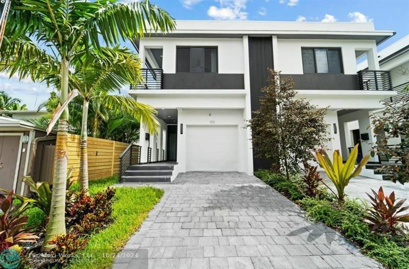 Property Photo:  312 NE 14th Ave A  FL 33301 