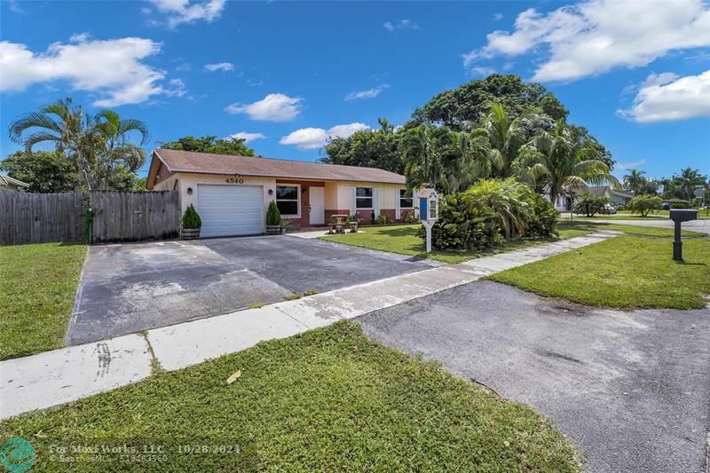 4540 NW 77th Ter  Lauderhill FL 33351 photo