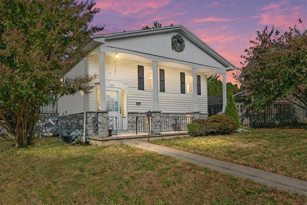 Property Photo:  1427 Englewood Street  PA 18017 