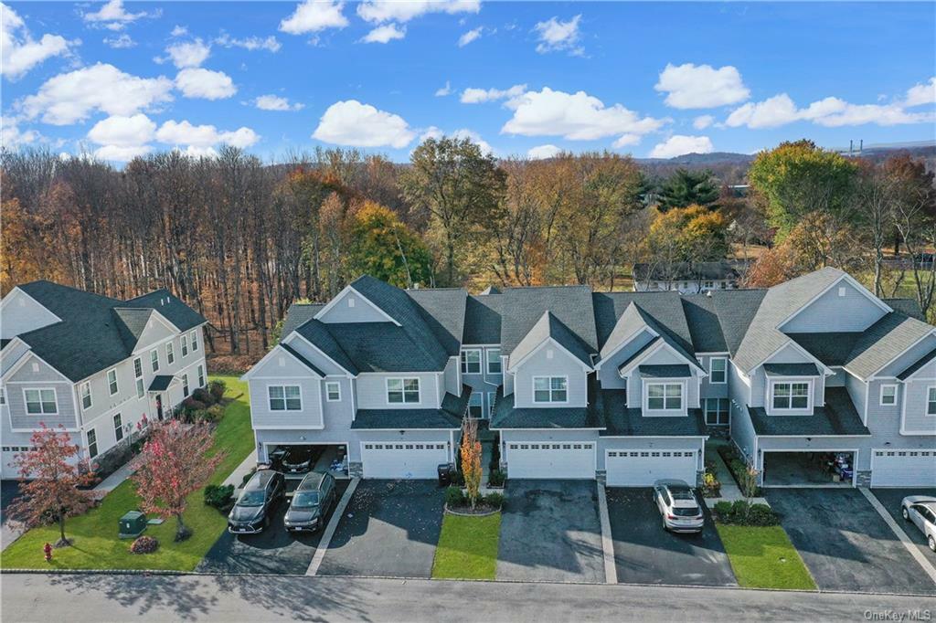 Property Photo:  31 Lindentree Lane  NY 10940 