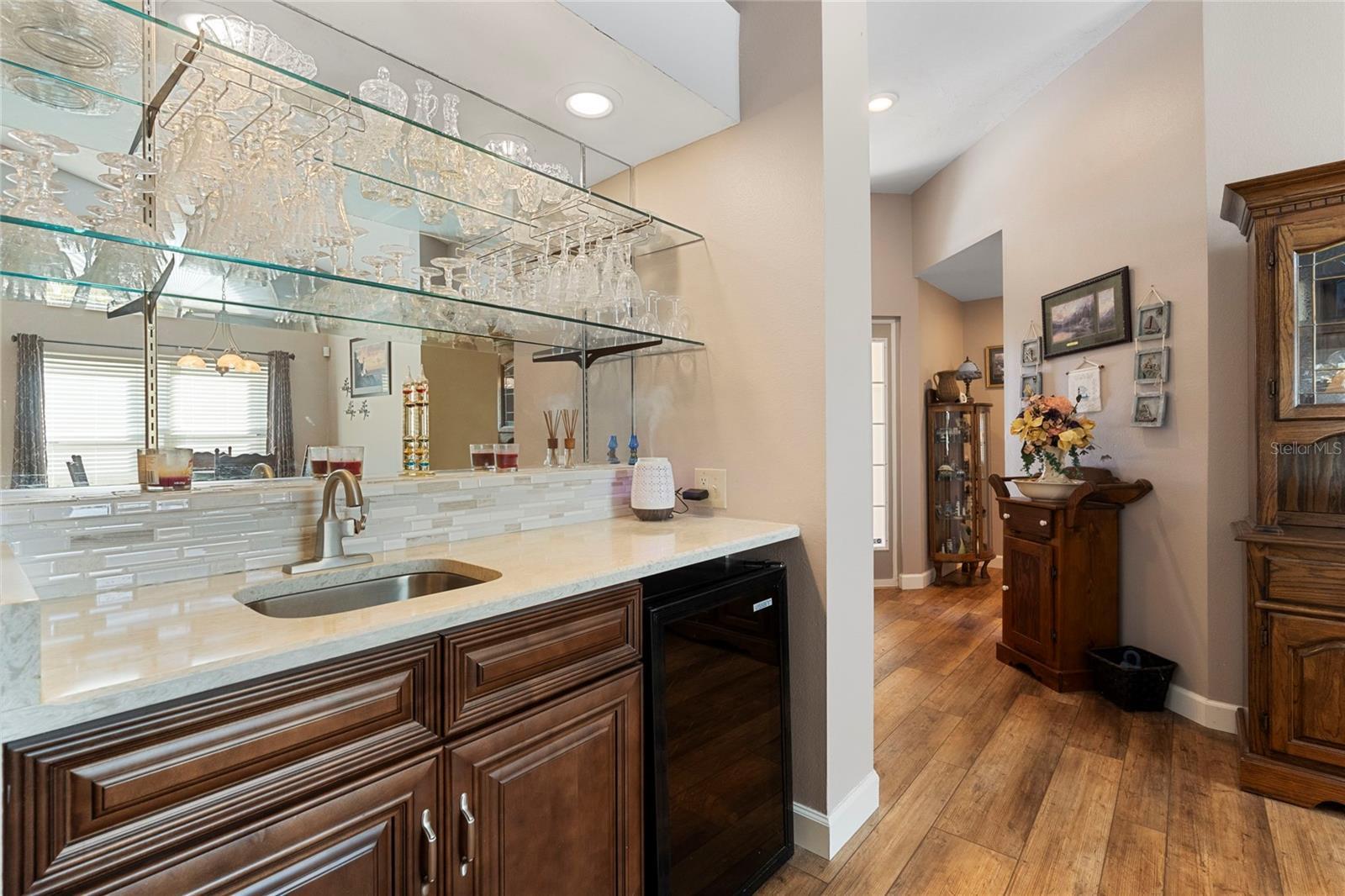 Property Photo: 4966 Clubview Court E FL 34203