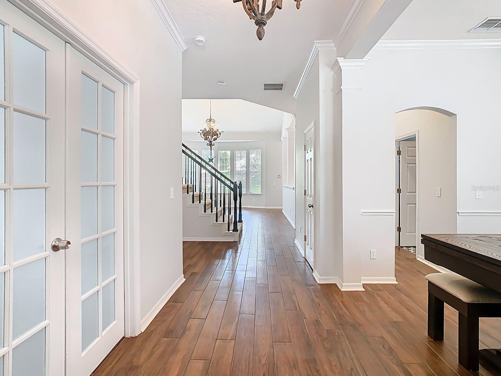 Property Photo: 307 Norfolk Street FL 34747