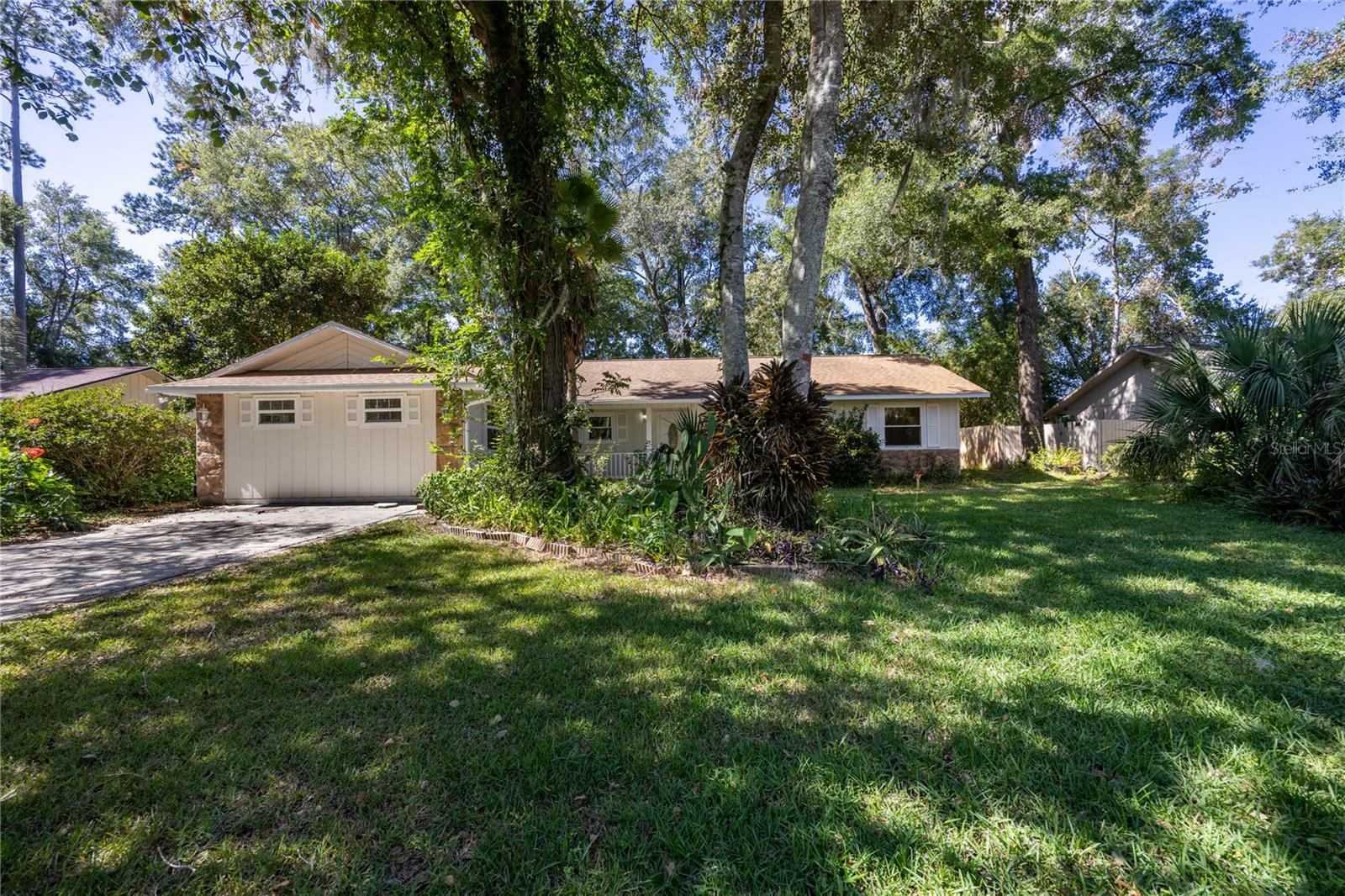 Property Photo: 3628 NW 110th Terrace FL 32606