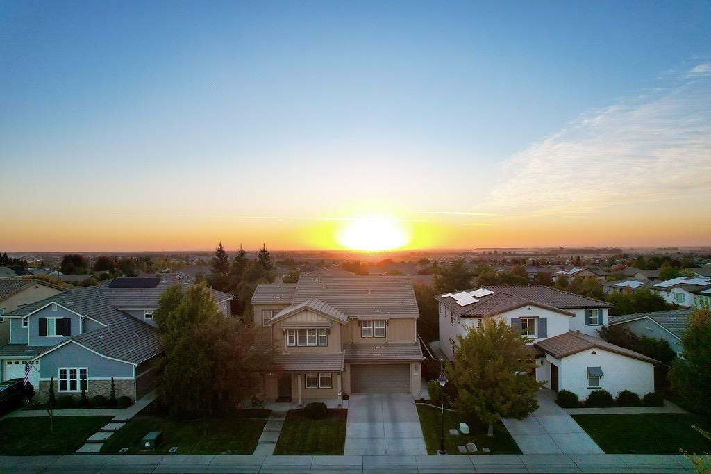 Property Photo:  2306 Covered Wagon Lane  CA 95765 