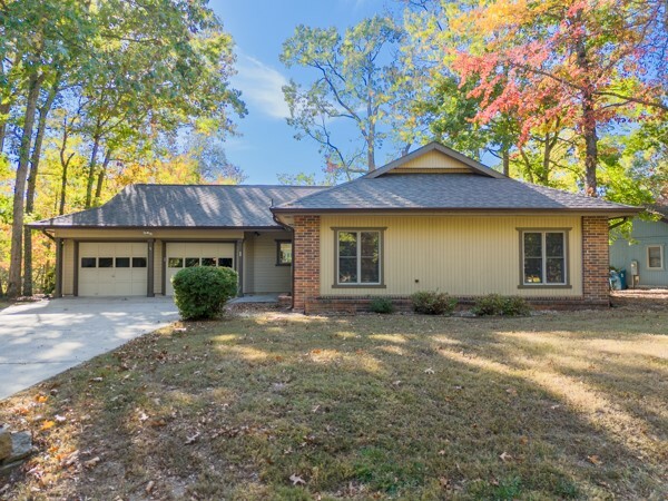 Property Photo:  1 Sandwick Drive  AR 72715 