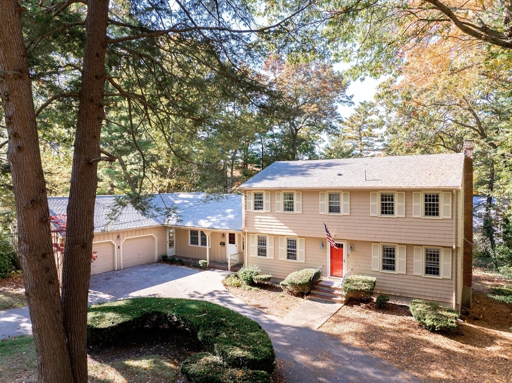 Property Photo: 9 Harvest Ln MA 02043