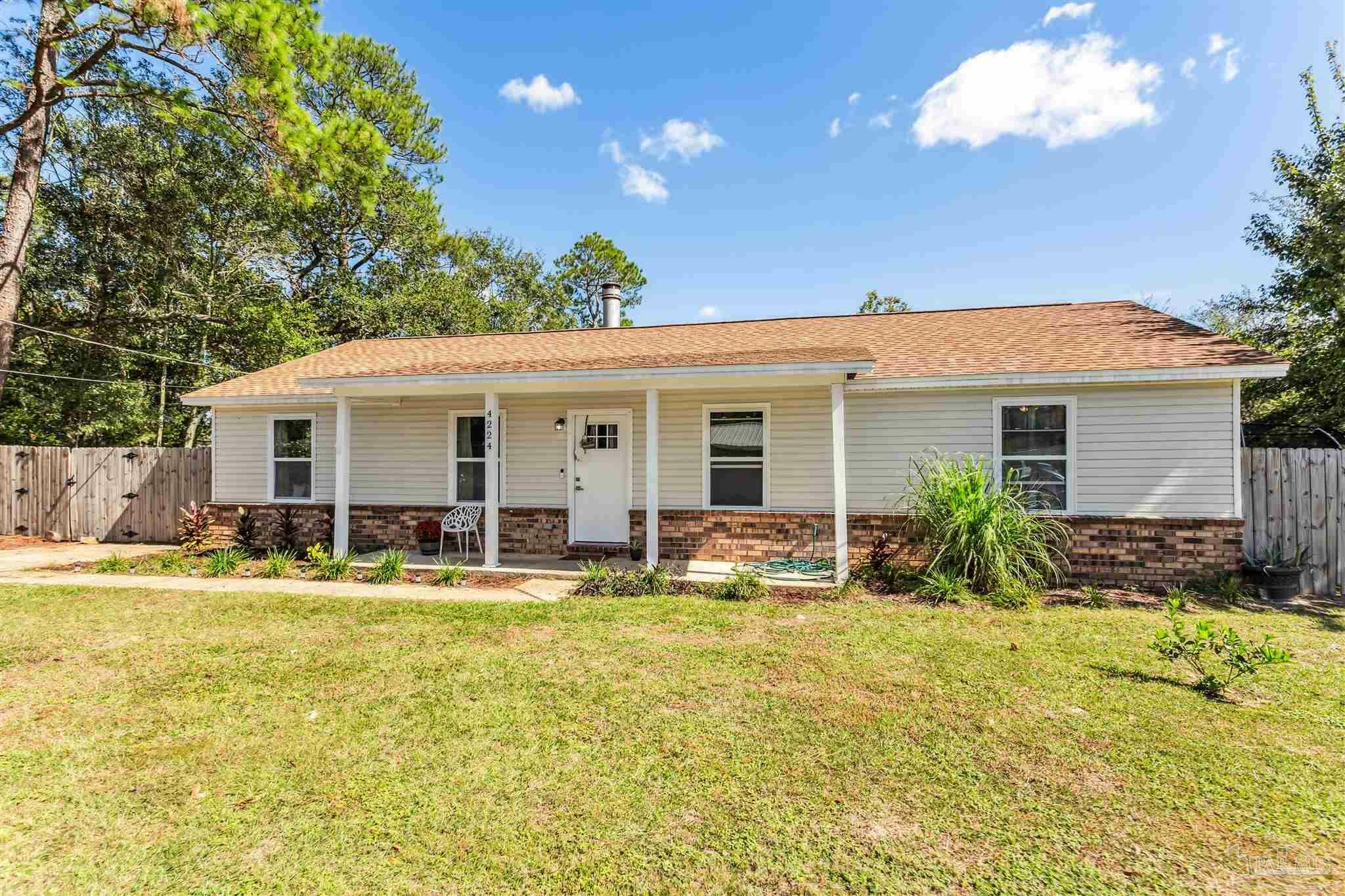 Property Photo:  4224 Seaport Rd  FL 32571 