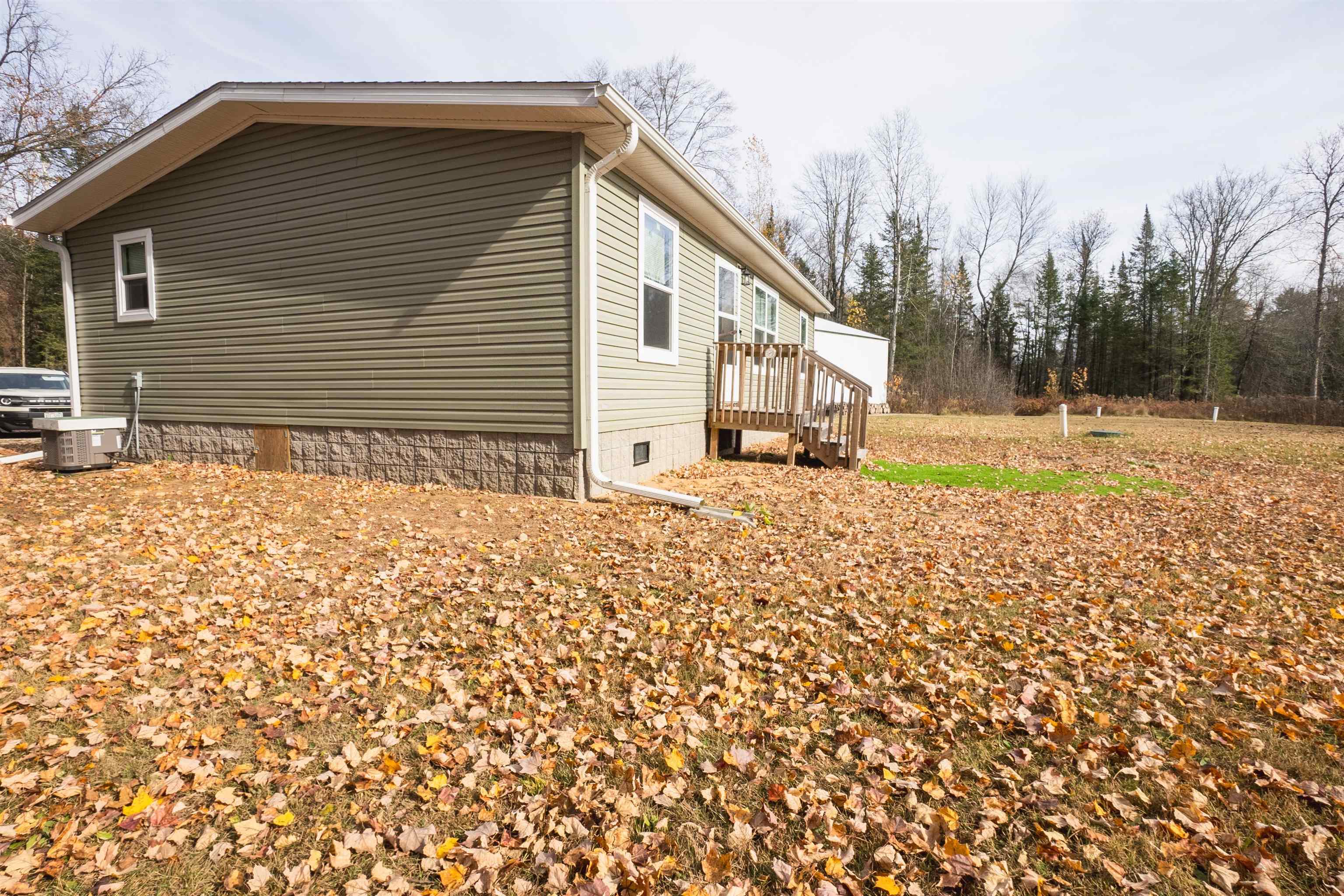 Property Photo:  13710 Section 4 Lane  WI 54149 