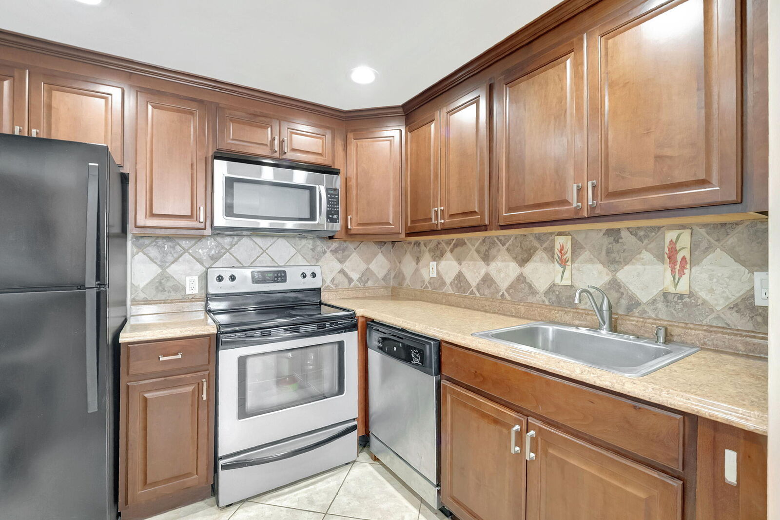 Property Photo:  643 Brittany N  FL 33446 