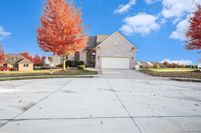 Property Photo:  8154 Prestwick Lane  MI 48095 