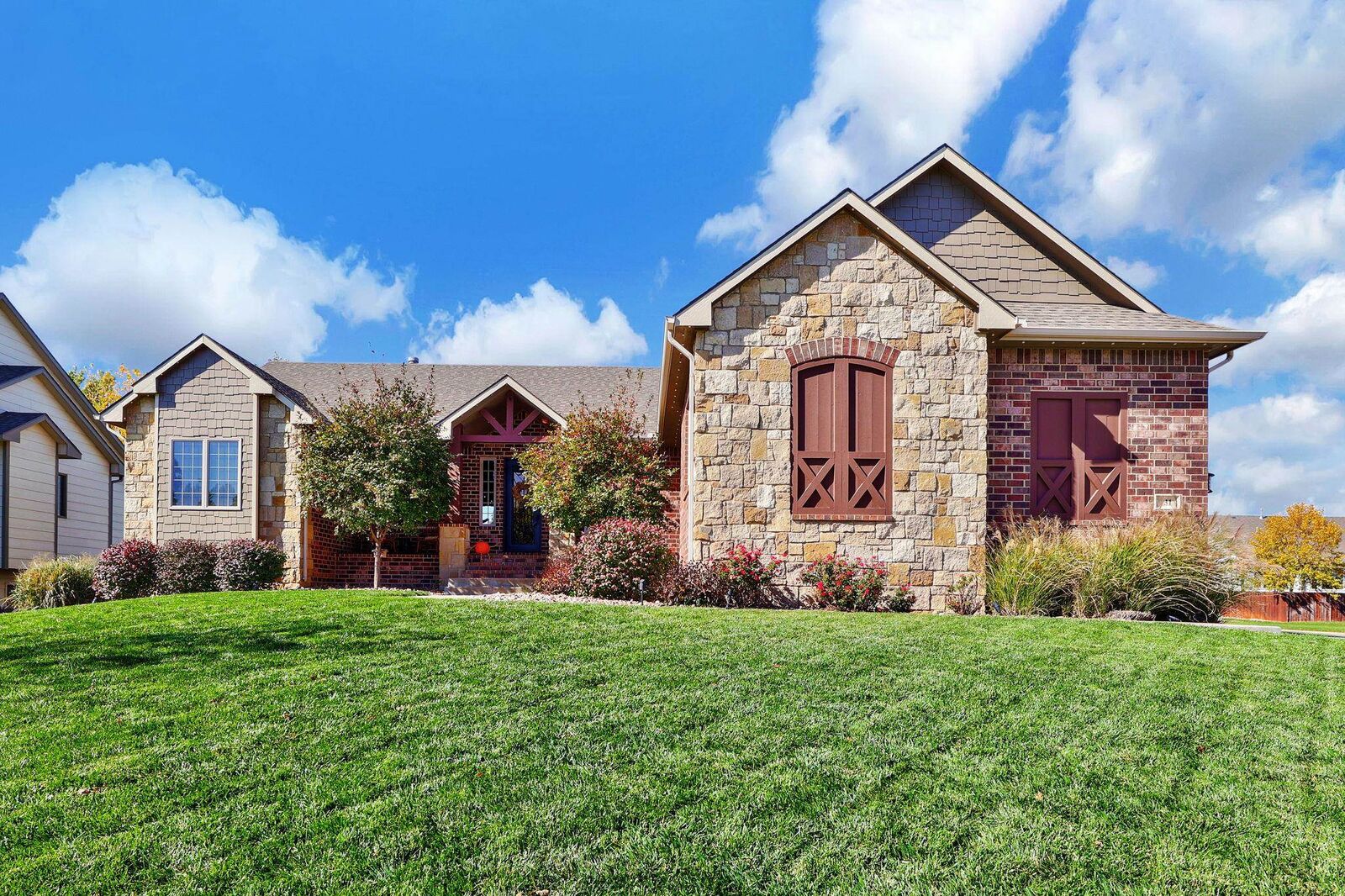 Property Photo: 131 N City View St KS 67235