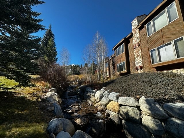 Property Photo:  640 Four Oclock Road 238  CO 80424 