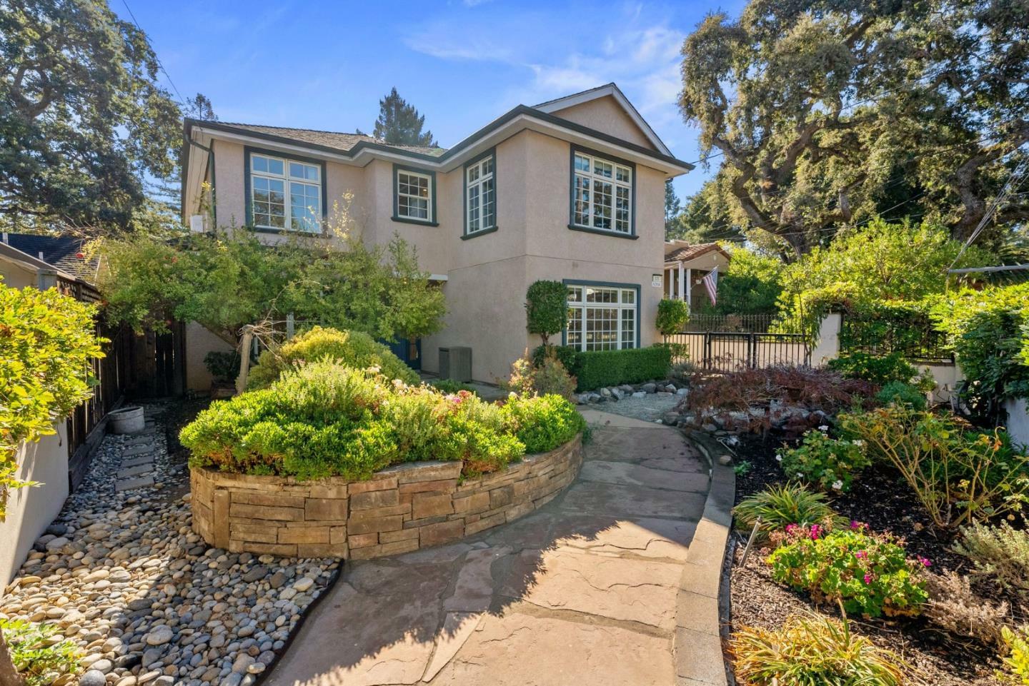 Property Photo:  535 Arlington Rd  CA 94062 