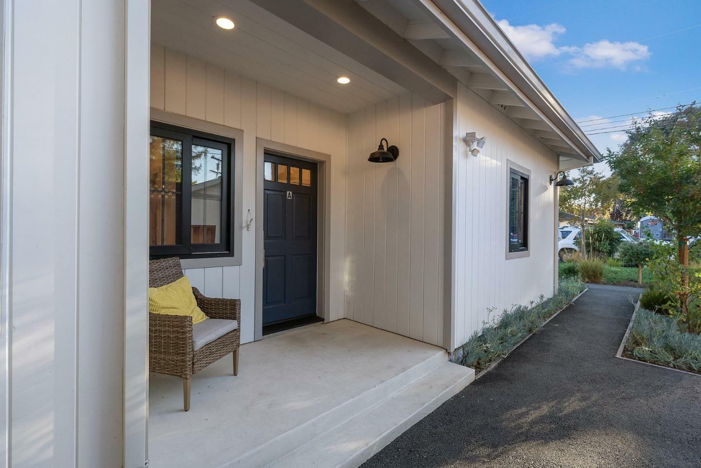 Property Photo:  1013 Hudson Street  CA 94061 