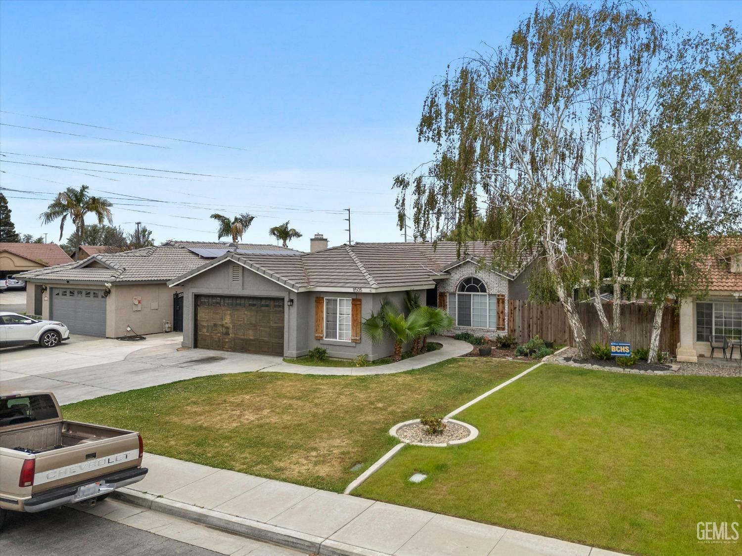 Property Photo:  8505 Icicle Creek Drive  CA 93312 