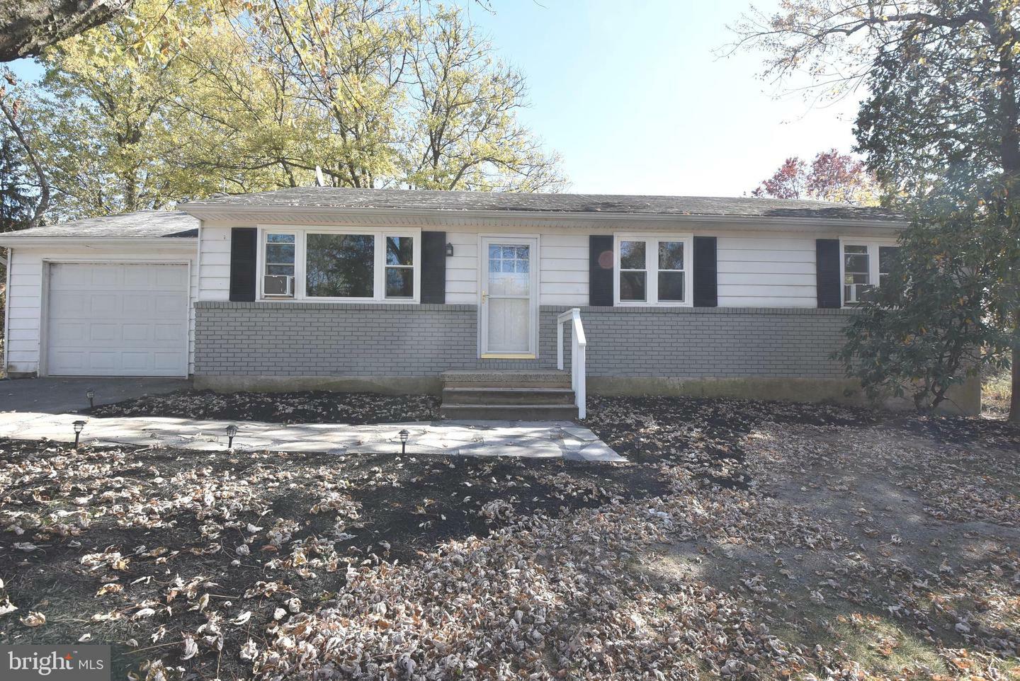 Property Photo:  1475 Erdman Road  PA 18951 