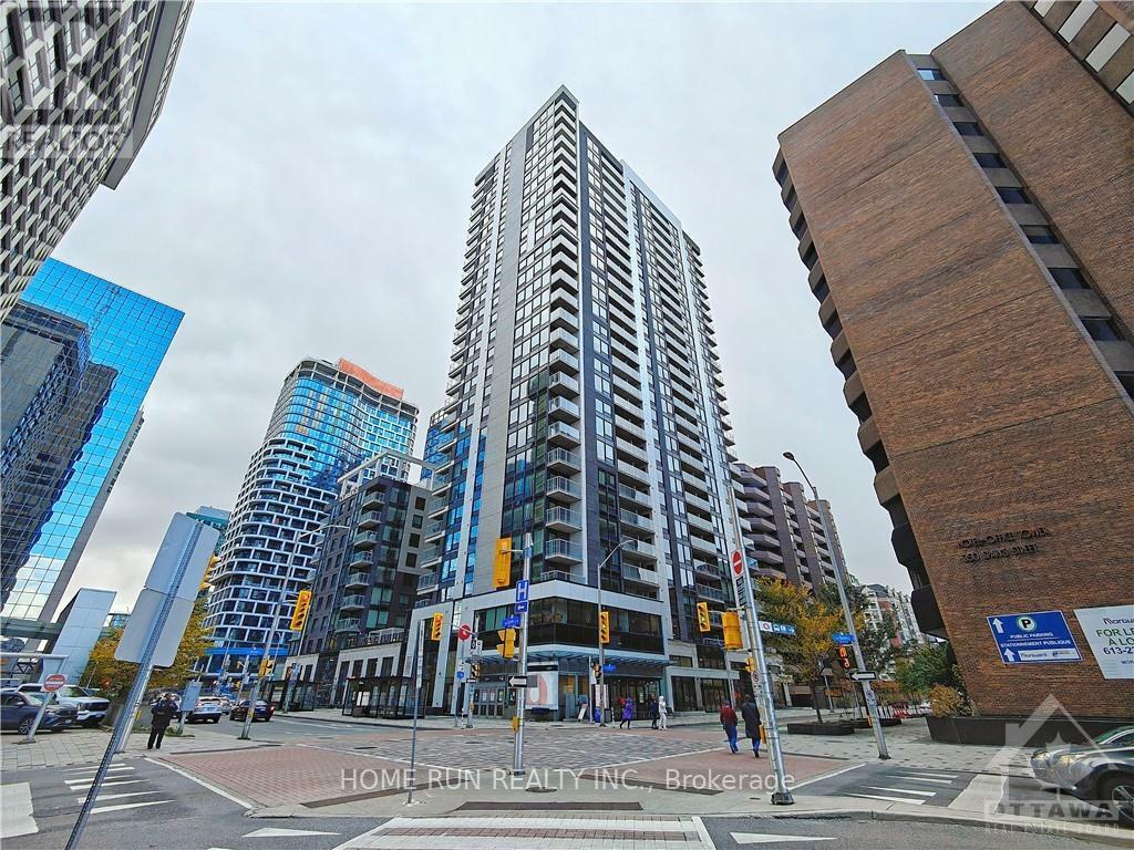 Property Photo:  340 Queen Street 2701  ON K1R 0G1 