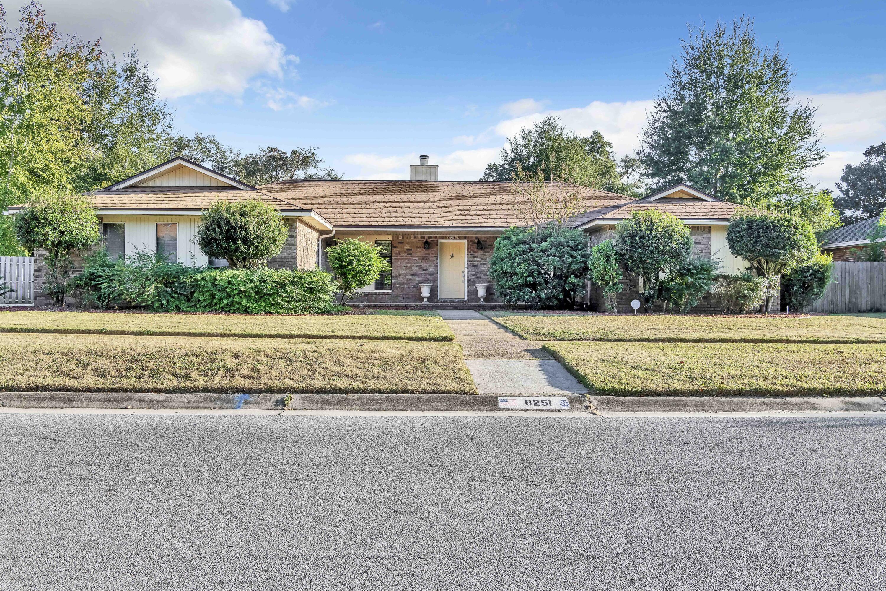 Property Photo:  6251 Lake Charlene Drive  FL 32506 