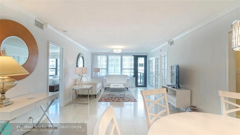 Property Photo:  5225 Collins Ave 1417  FL 33140 