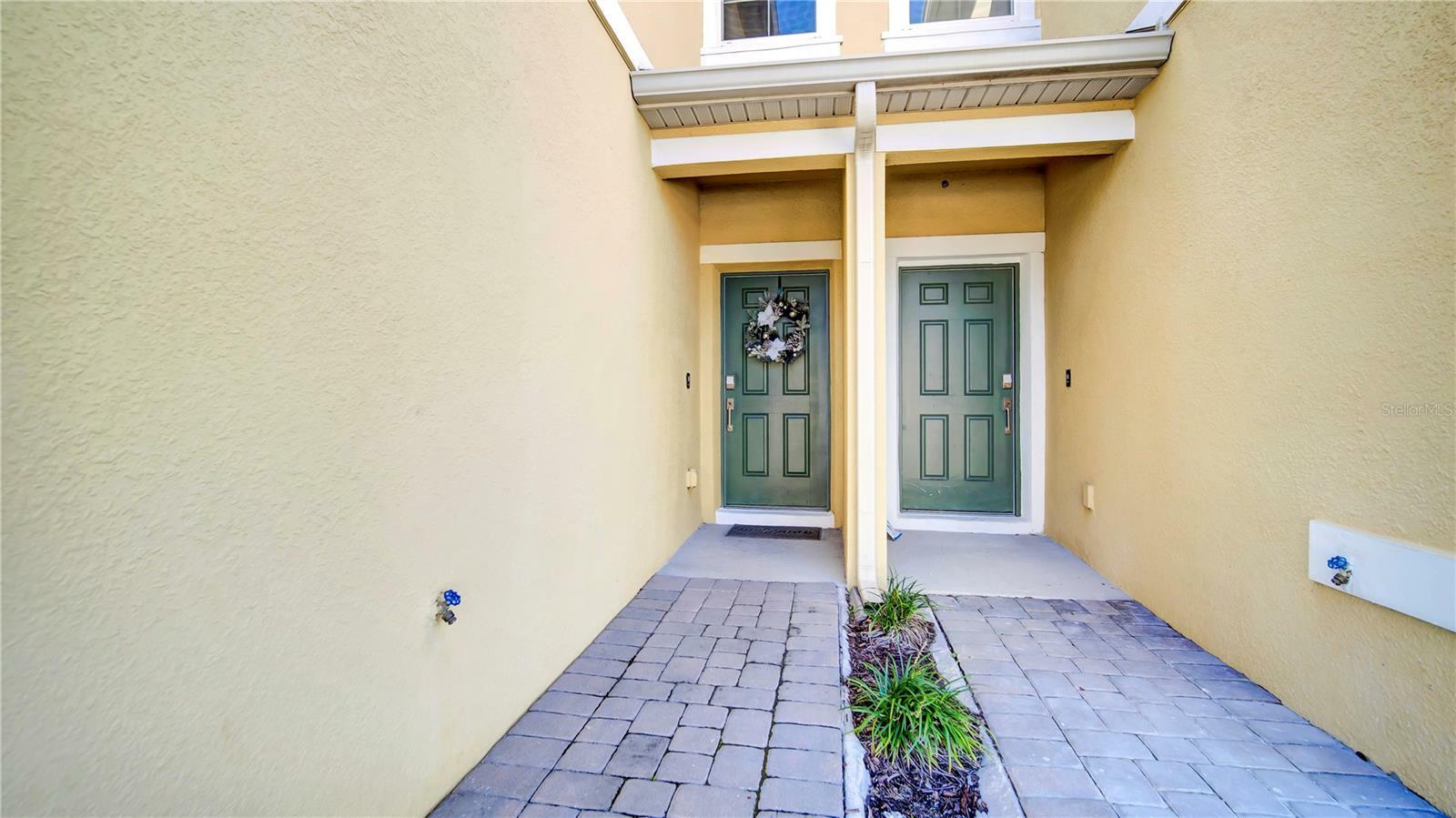 Property Photo:  9824 Red Eagle Drive  FL 32825 