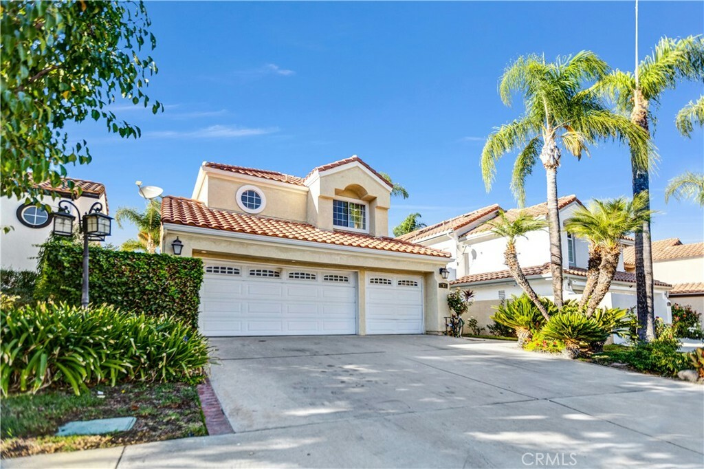 Property Photo:  24621 Vista Cerritos  CA 91302 