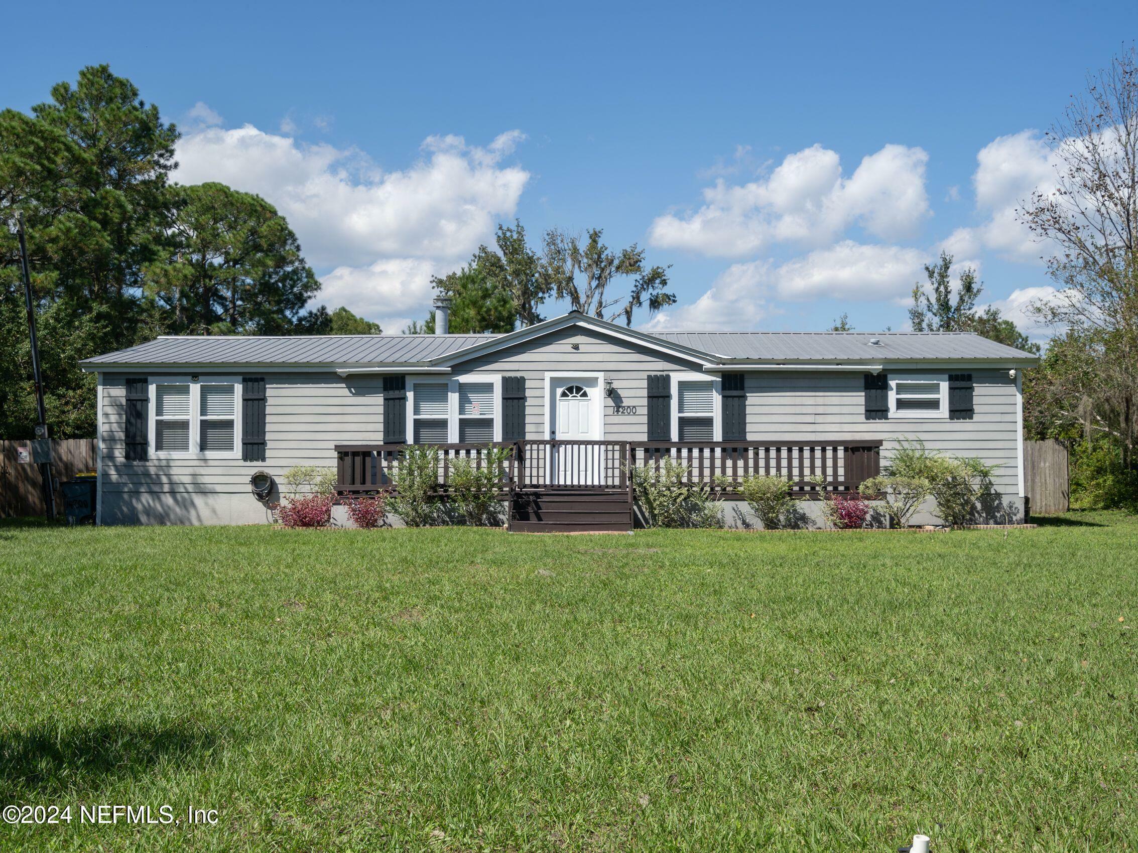 Property Photo:  14200 Grover Road  FL 32226 