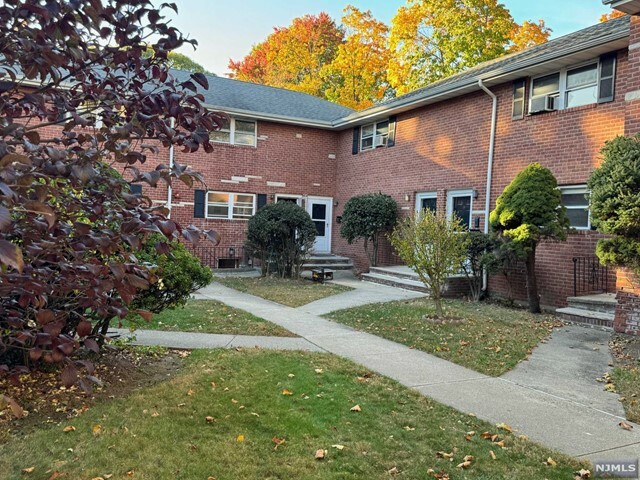 295 Tenafly Road B  Tenafly NJ 07670 photo