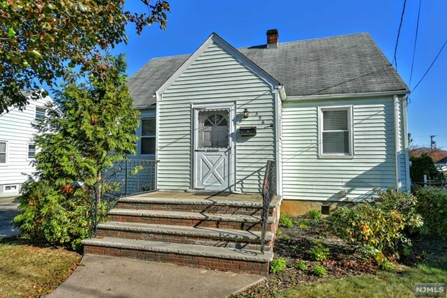 Property Photo:  396 Westminster Place  NJ 07644 