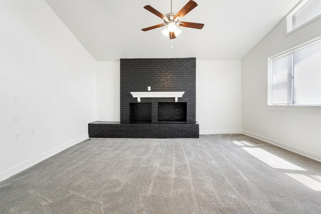 Property Photo: 11053 Highway 16 AR 72727