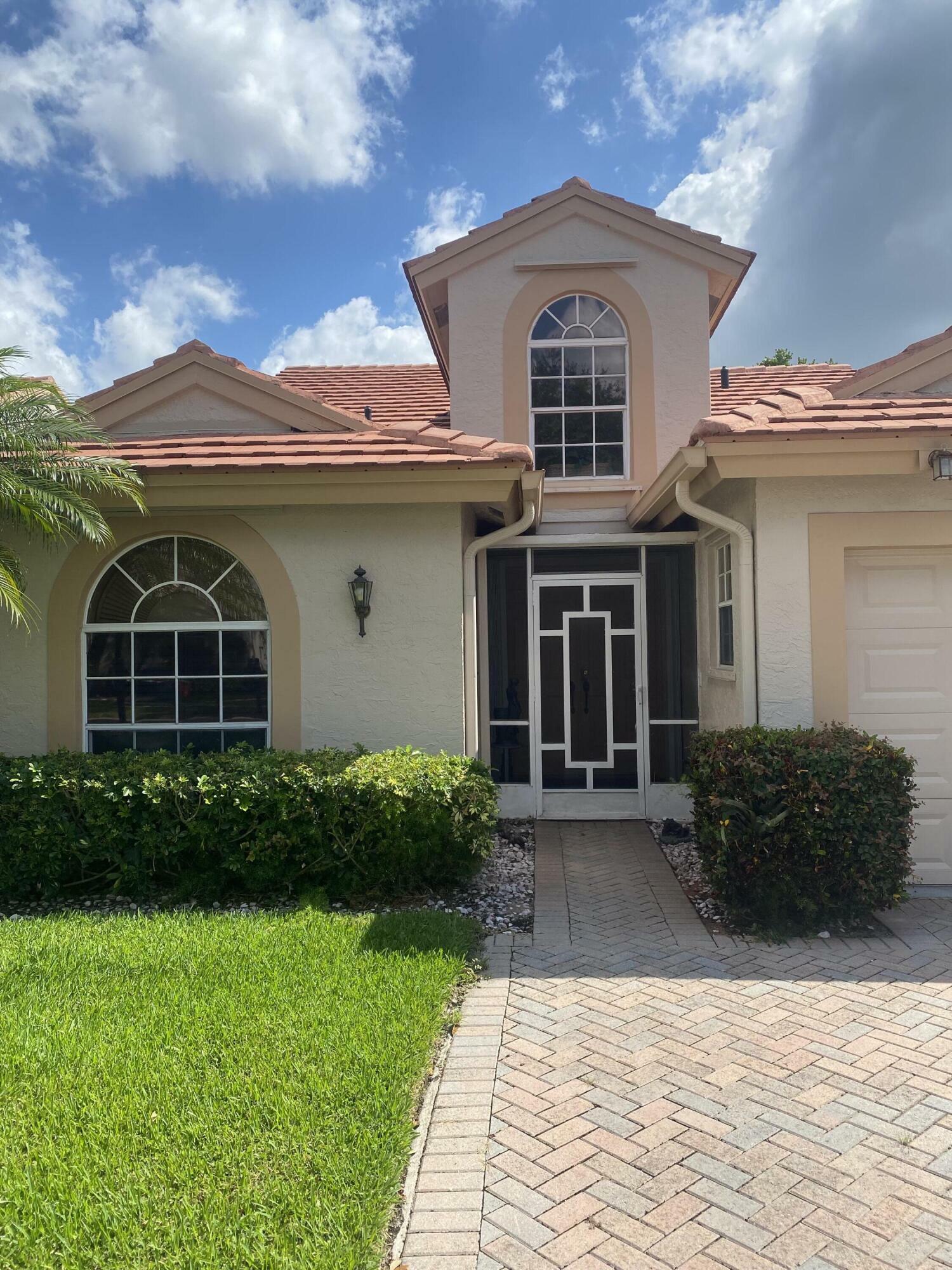 Property Photo:  7569 Diamond Pointe Circle  FL 33446 