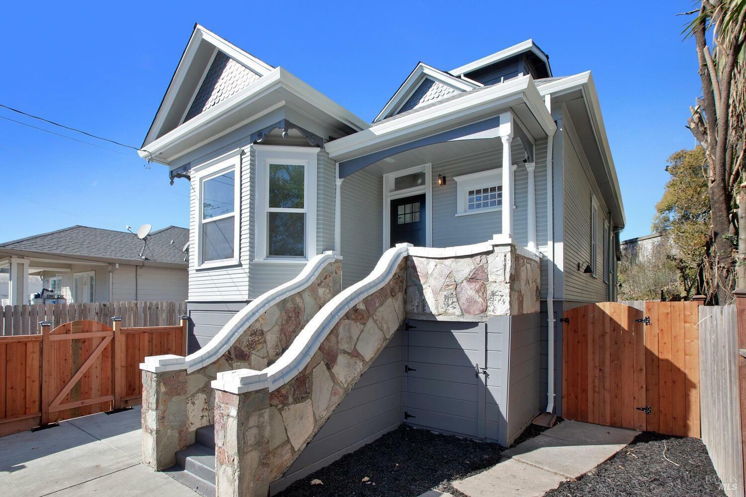 Property Photo:  107 Sebastopol Avenue  CA 95407 