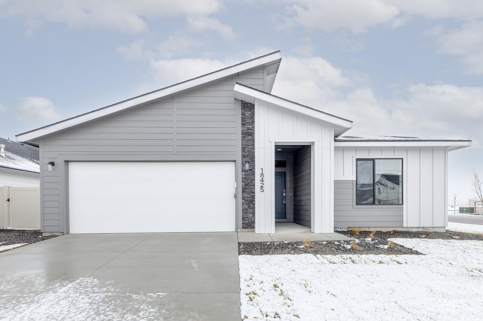 Property Photo:  18425 N Monkshood Ave  ID 83687 