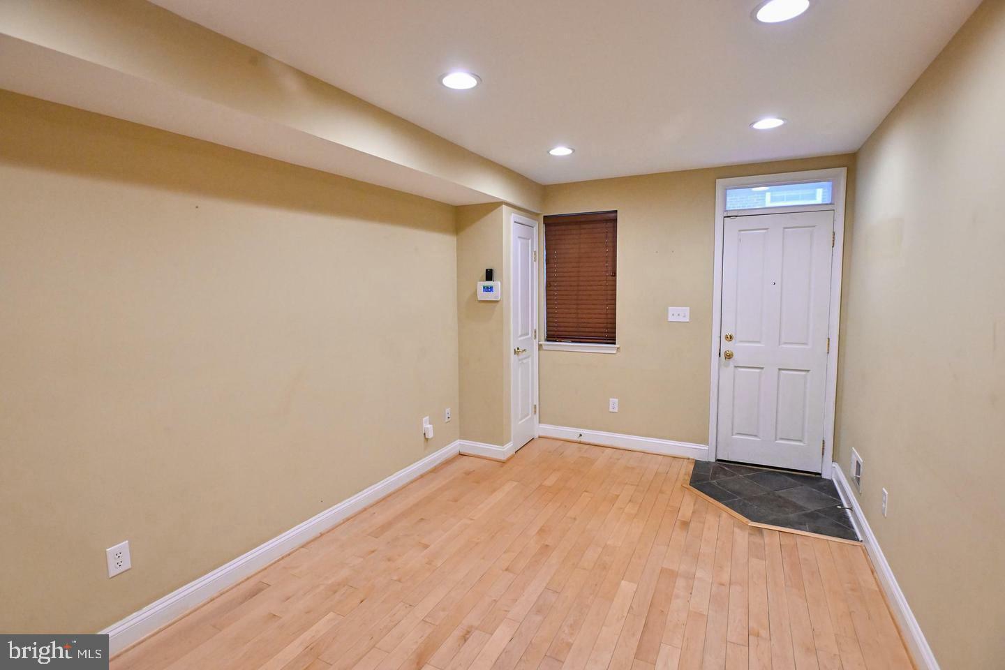 Property Photo:  21 S Chapel Street  MD 21231 